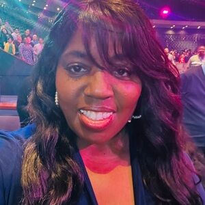 Meet your Posher, Carol